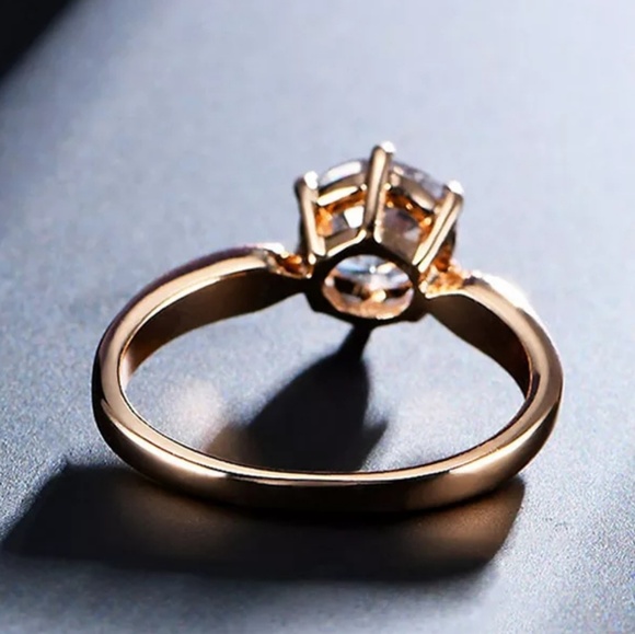 18k Rose Gold 1.75 CZ Solitaire Round Ring - Picture 2 of 7